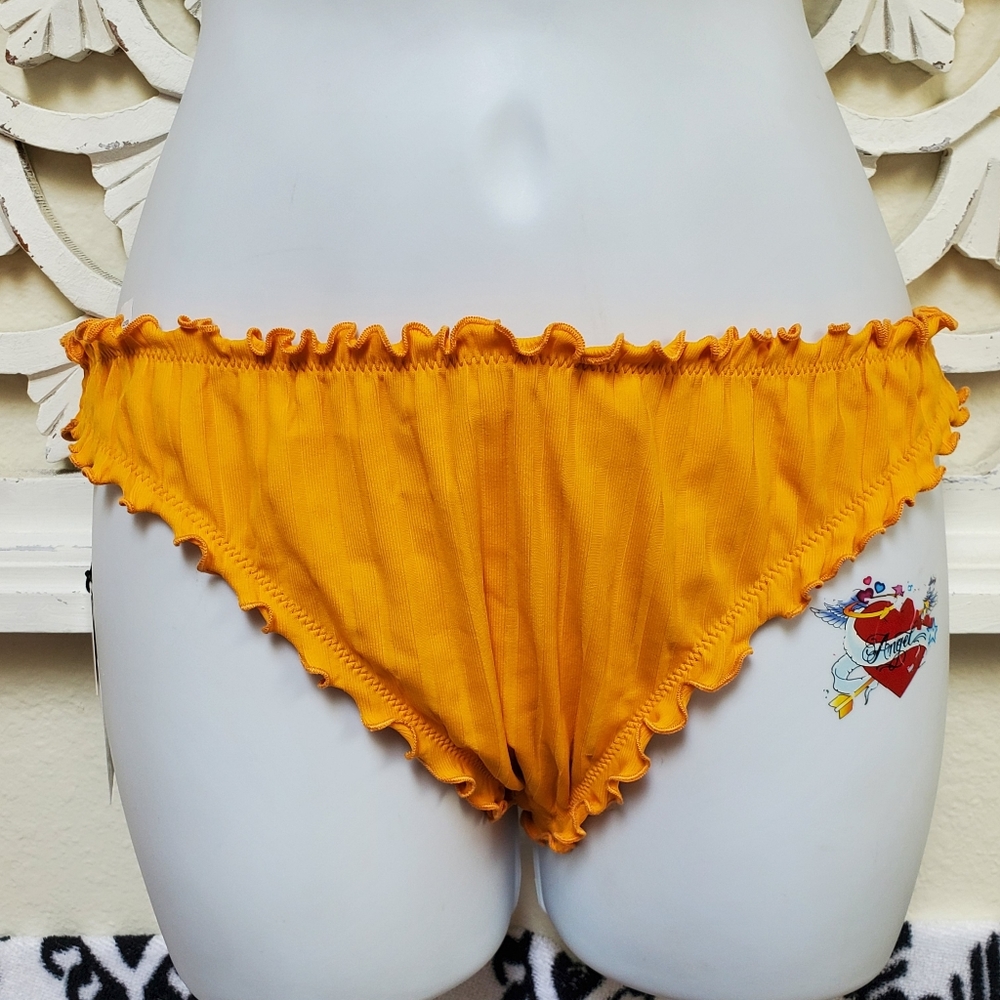 Shade & Shore NWT High Leg Extra Cheeky Bikini Bottom with Ruffle Lettuc…